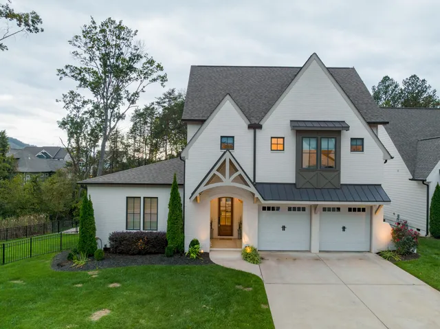 $1,050,000 | 9550 Wolf Creek Trail, Ooltewah, TN 37363