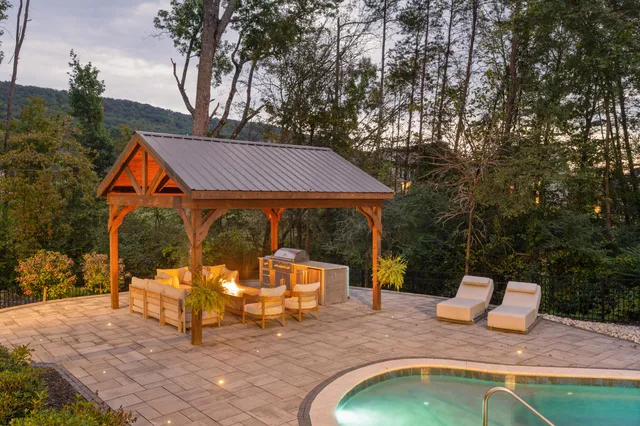 $965,000 | 9550 Wolf Creek Trail, Ooltewah, TN 37363