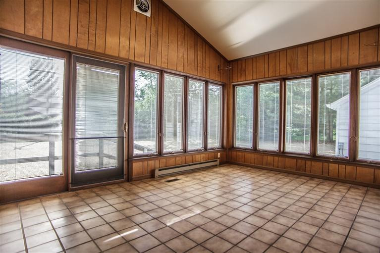 2810 North Maple Road Ann Arbor, MI 48103 - Photo 16 of 22 Photo 16