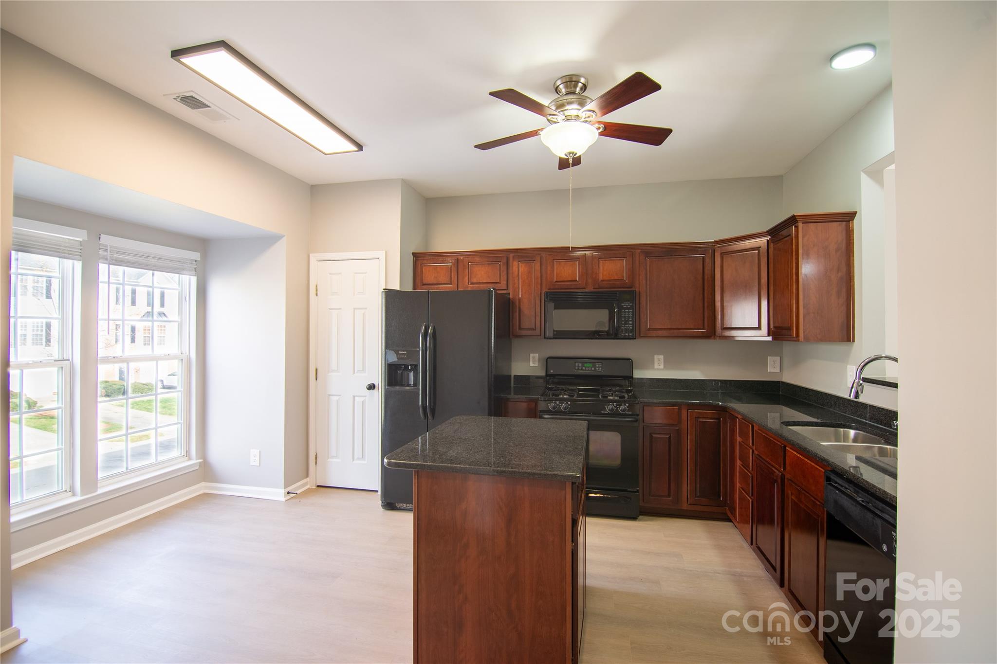 10238 Garrett Grigg Road Charlotte, NC 28262 - Photo 6 of 21