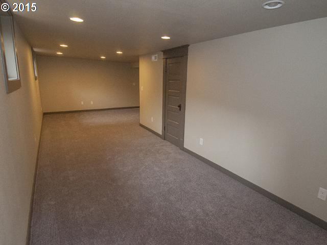 6726 North Mohawk Avenue Portland, OR 97203 - Photo 15 of 16
