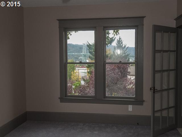 6726 North Mohawk Avenue Portland, OR 97203 - Photo 6 of 16