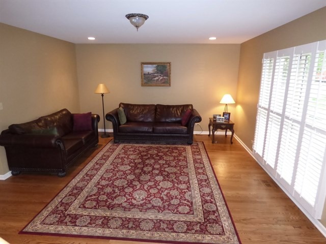 35W741 Valleyview Road Algonquin, IL 60102 - Photo 5 of 25