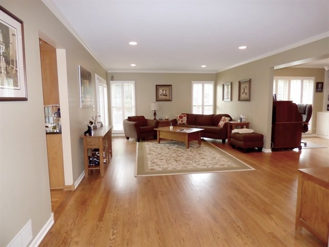 35W741 Valleyview Road Algonquin, IL 60102 - Photo 7 of 25