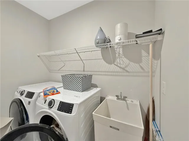 $2,900 | 6030 Stella Drive, Alpharetta, GA 30004