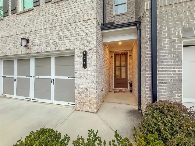 $2,900 | 6030 Stella Drive, Alpharetta, GA 30004