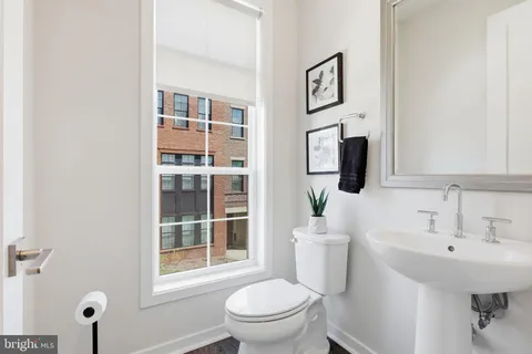 $1,399,000 | 7509 Sawyer Farm Way, Unit 2002, McLean, VA 22102