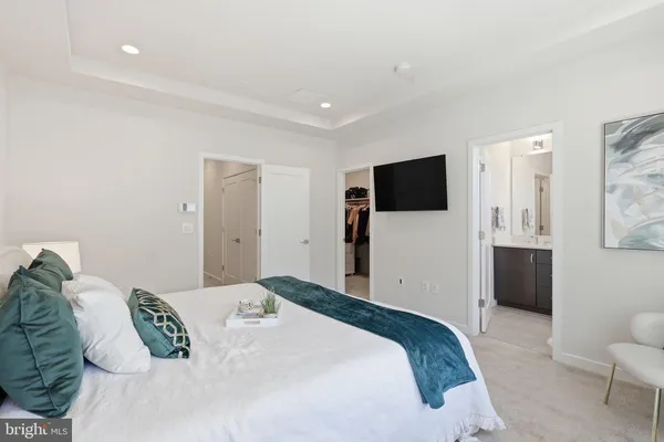 $1,399,000 | 7509 Sawyer Farm Way, Unit 2002, McLean, VA 22102