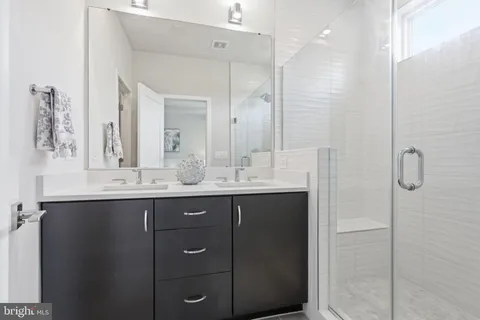 $1,399,000 | 7509 Sawyer Farm Way, Unit 2002, McLean, VA 22102