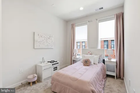 $1,399,000 | 7509 Sawyer Farm Way, Unit 2002, McLean, VA 22102