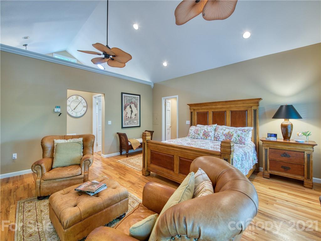 65 Ridge Road Waynesville, NC 28786 - Photo 18 of 36 Gallery Image 18