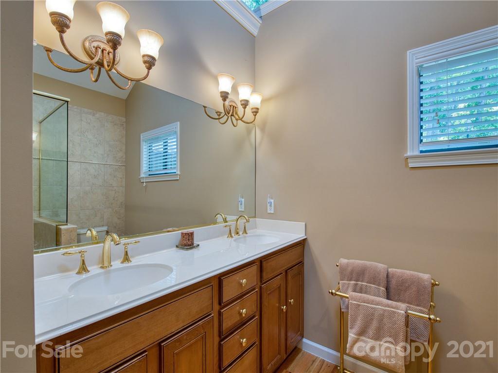 65 Ridge Road Waynesville, NC 28786 - Photo 20 of 36 Gallery Image 20