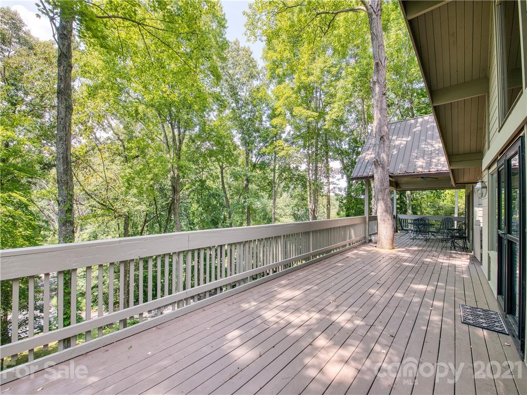 65 Ridge Road Waynesville, NC 28786 - Photo 3 of 36 Gallery Image 3