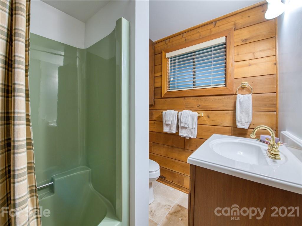 65 Ridge Road Waynesville, NC 28786 - Photo 24 of 36 Gallery Image 24