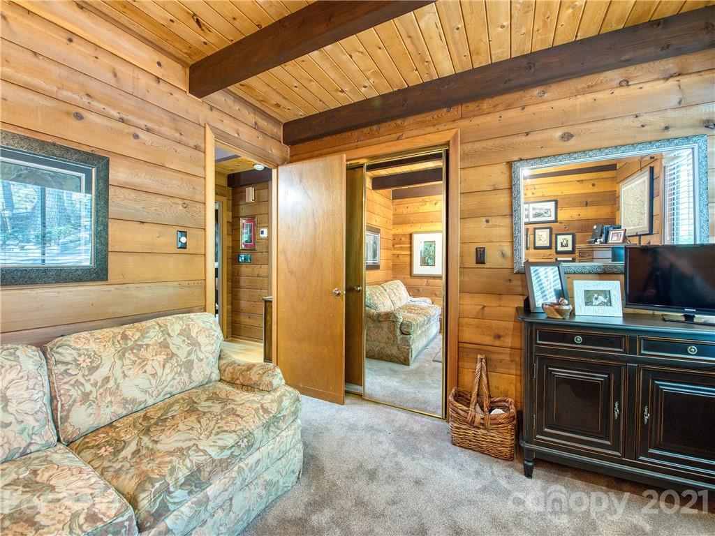 65 Ridge Road Waynesville, NC 28786 - Photo 26 of 36 Gallery Image 26