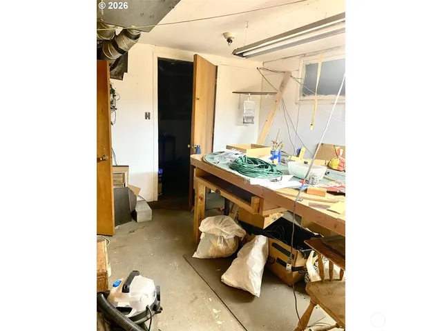 a view of a room with lots of stuff