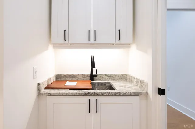 $494,900 | 2340 Virginia Byway, Bedford, VA 24523