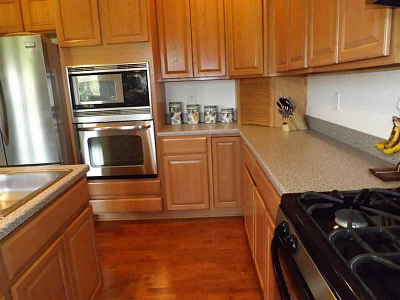 116 Stallion Road Clinton, PA 15026 - Photo 3 of 25 Kitchen.