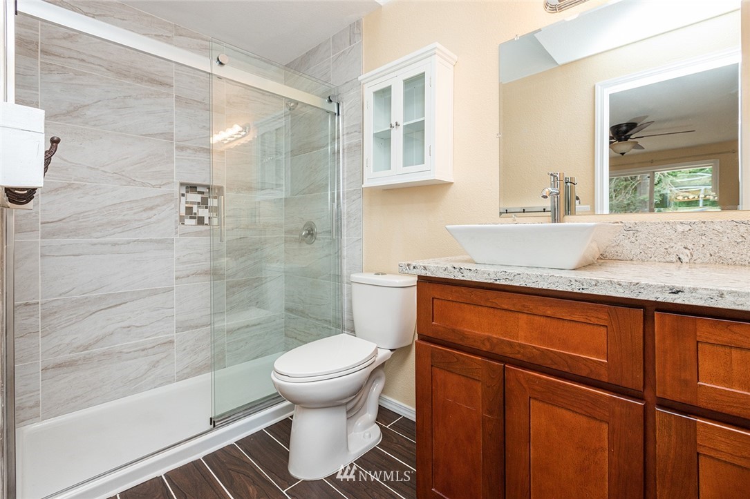 5906 Cherokee Loop Southeast Lacey, WA 98513 - Photo 11 of 23 Gallery Image 11