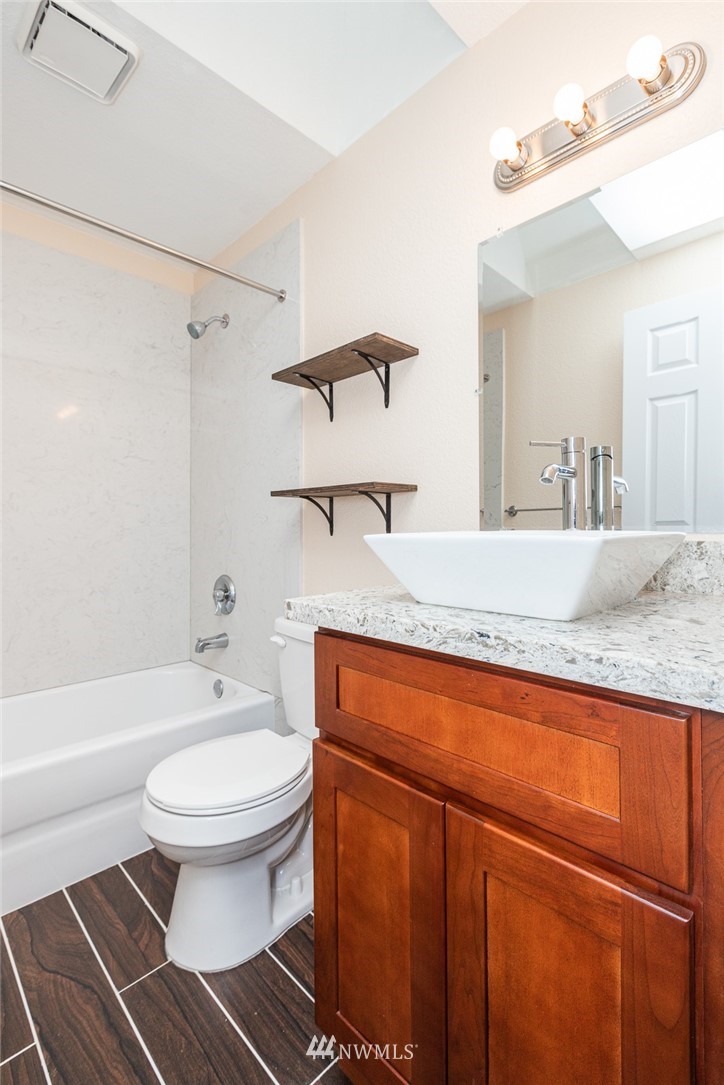 5906 Cherokee Loop Southeast Lacey, WA 98513 - Photo 16 of 23 Gallery Image 16