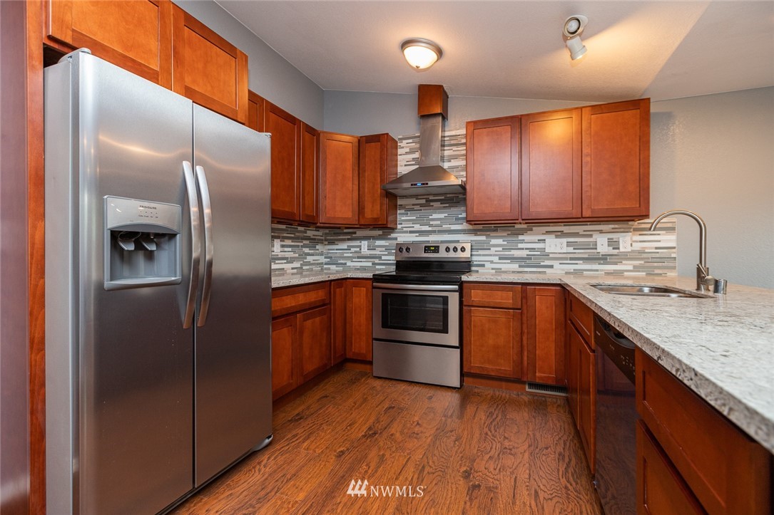 5906 Cherokee Loop Southeast Lacey, WA 98513 - Photo 5 of 23 Gallery Image 5