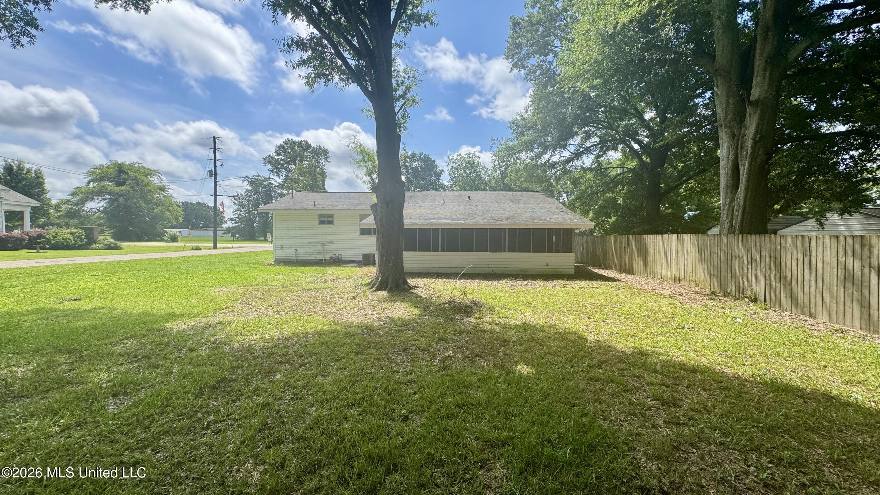 107 Spruce Street Walnut Grove, MS 39189 - Photo 10 of 10 IMG_6031