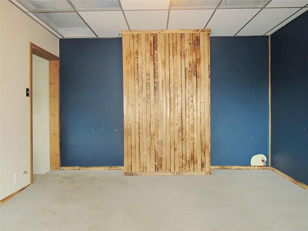 128 Shoaf Road Smithfield, PA 15478 - Photo 7 of 12 an empty room with a window