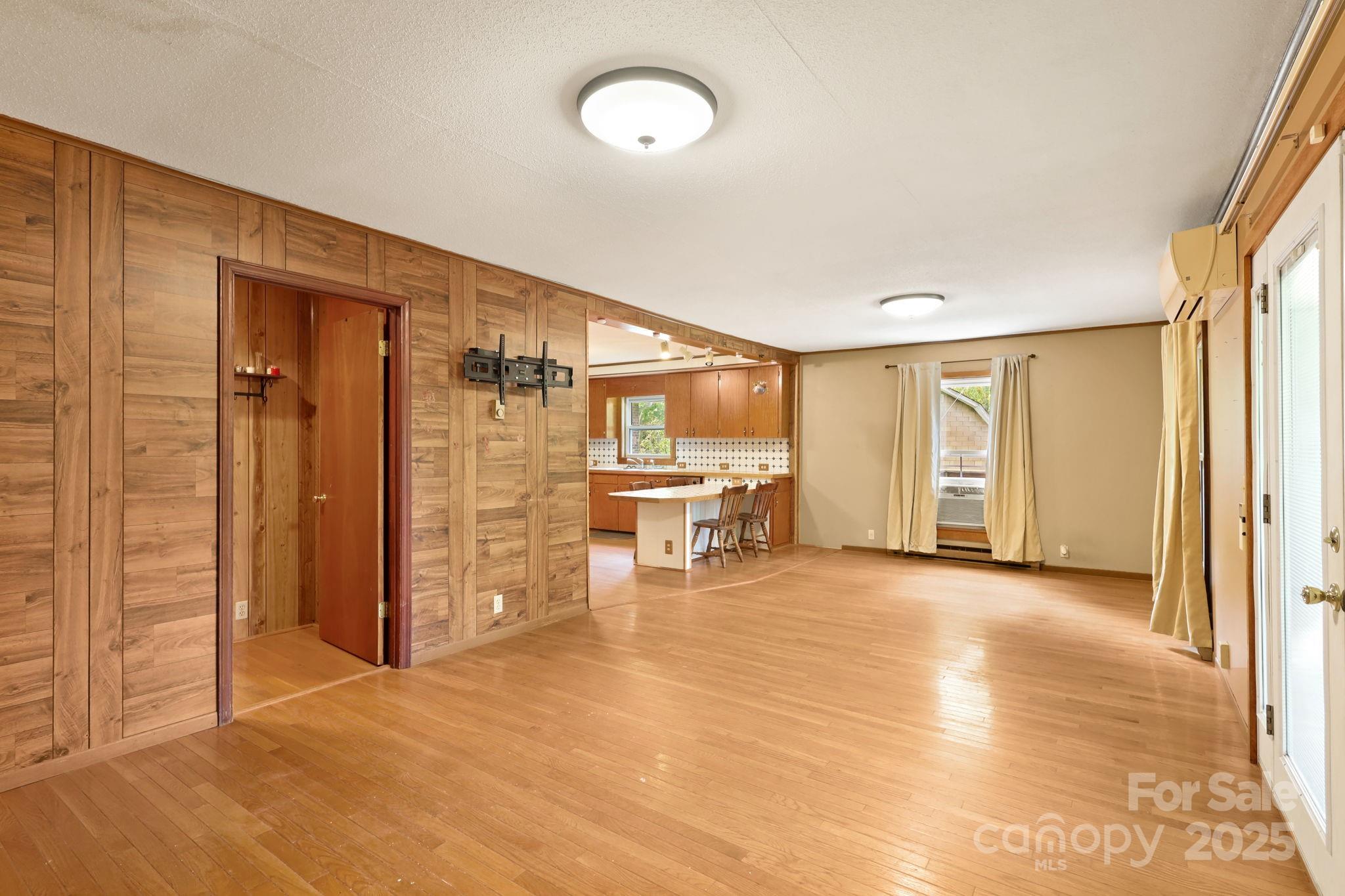 5110 Old Linville Road Marion, NC 28752 - Photo 11 of 48 Gallery Image 11
