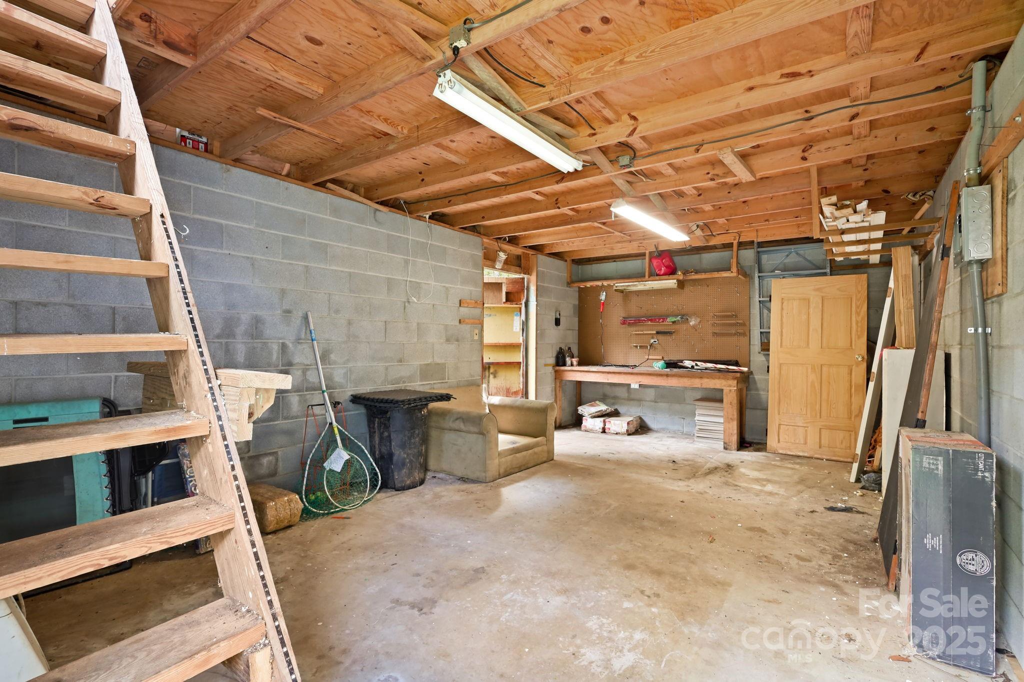 5110 Old Linville Road Marion, NC 28752 - Photo 41 of 48 Gallery Image 41