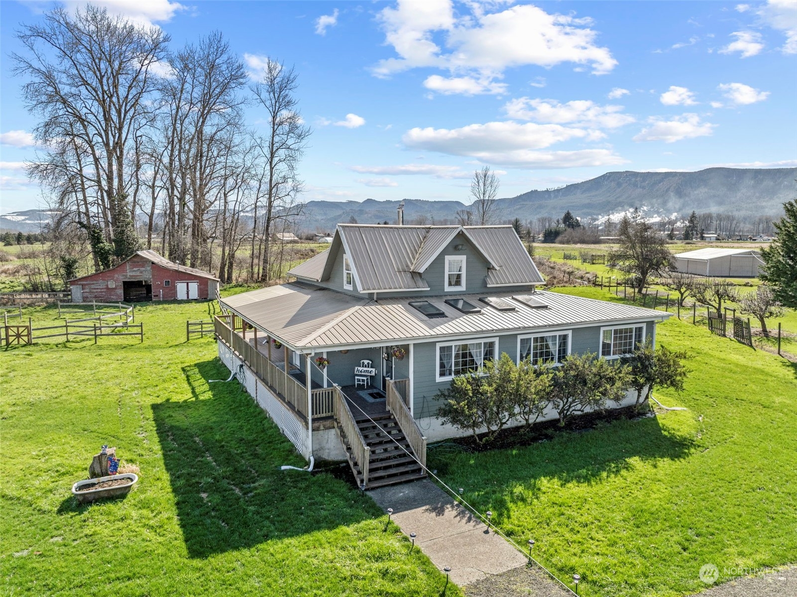203 South Welcome Slough Road Cathlamet, WA 98612 - Photo 2 of 40 Gallery Image 2