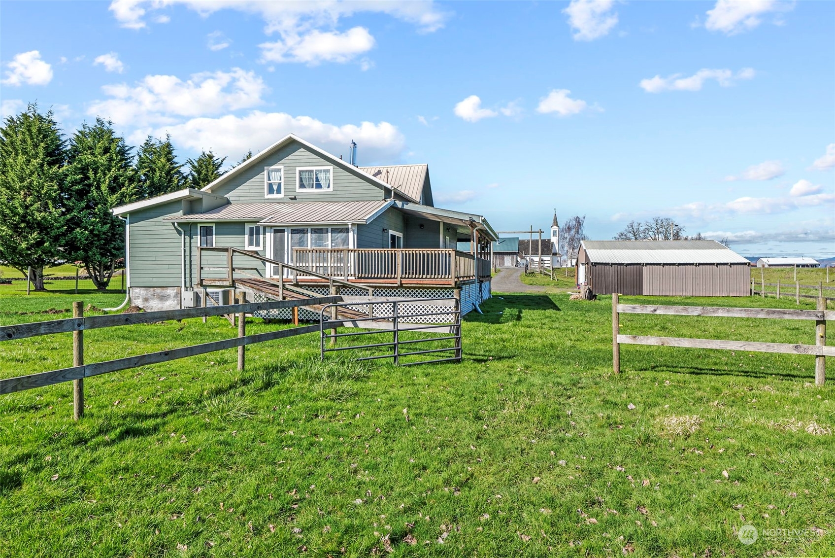 203 South Welcome Slough Road Cathlamet, WA 98612 - Photo 36 of 40 Gallery Image 36