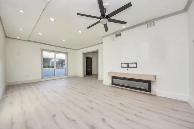 $2,150 | 840 Threadneedle Street, Unit 209, Houston, TX 77079