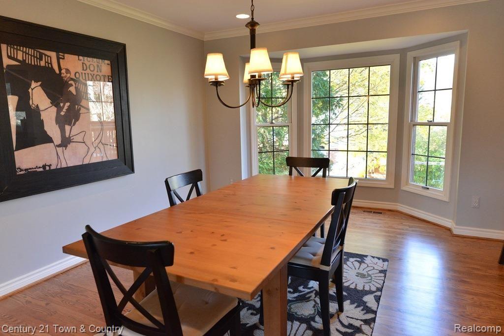 Dining Room 54.jpg