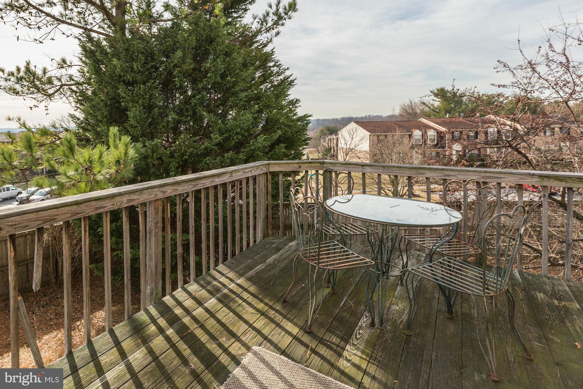 13 Laurence Brooke Road Catonsville, MD 21228 - Photo 22 of 25 Deck