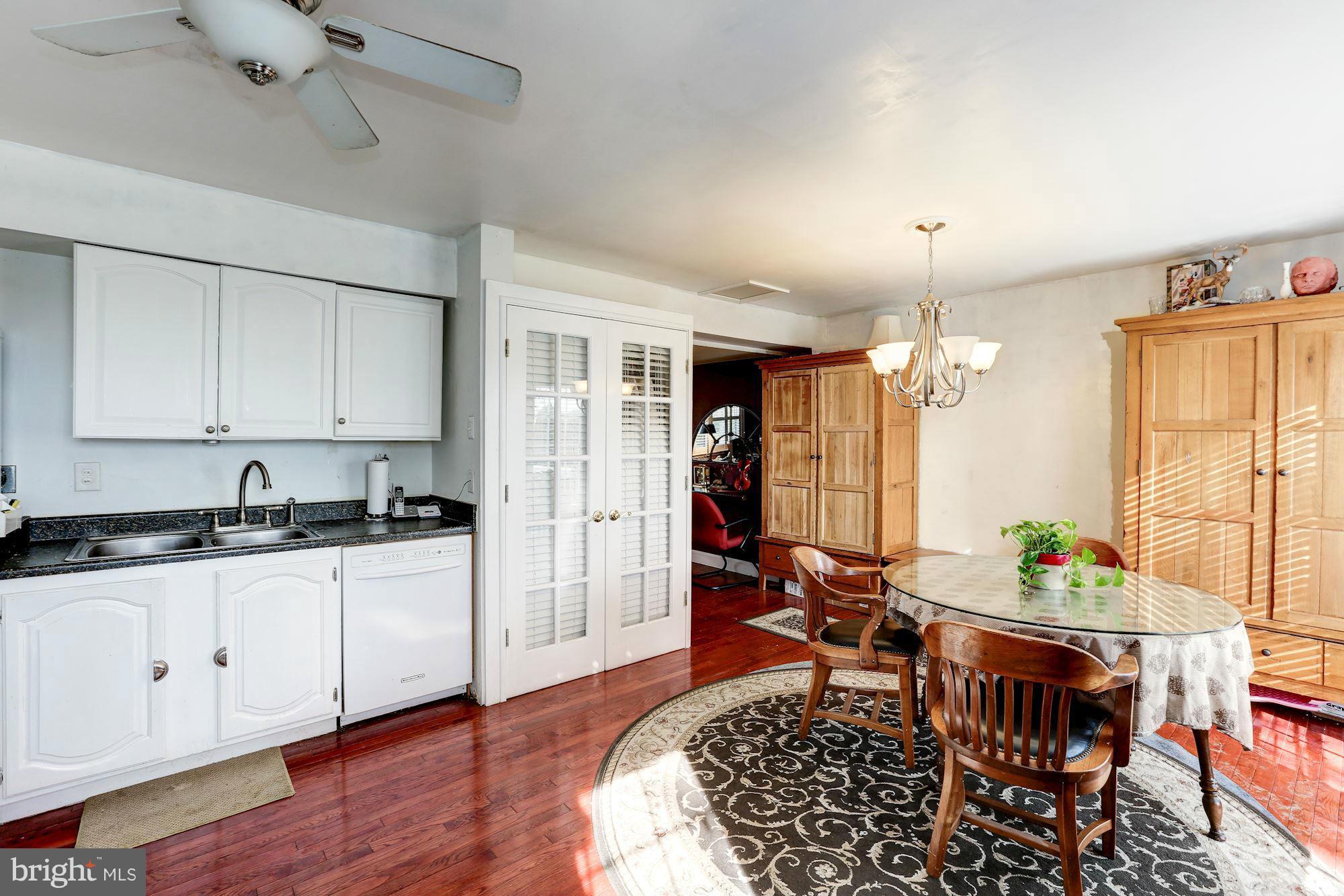 13 Laurence Brooke Road Catonsville, MD 21228 - Photo 6 of 25 Kitchen