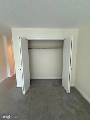 an empty room with a empty space