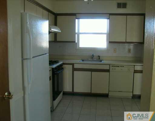 54 Meyer Road Edison, NJ 08817 - Photo 3 of 8