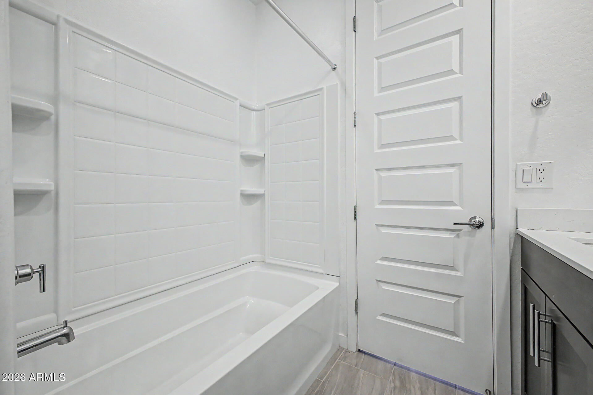 23080 East Stacey Road Queen Creek, AZ 85142 - Photo 28 of 42 a bathroom with a bathtub