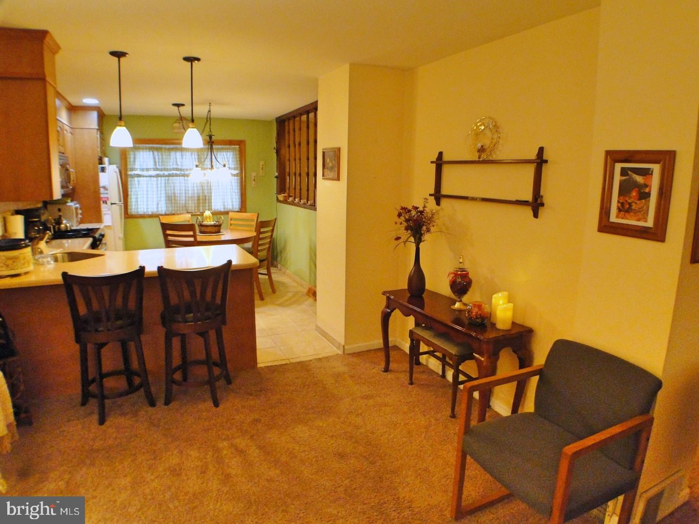 3329 Fairdale Road Philadelphia, PA 19154 - Photo 5 of 24