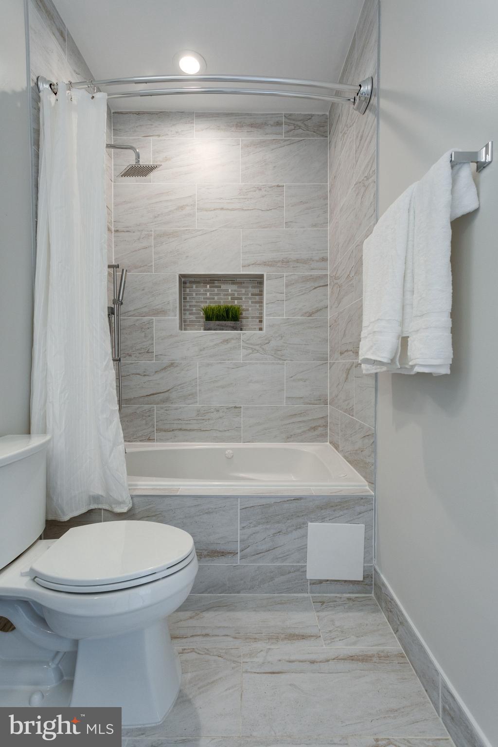 1127 7th Street Northeast, Unit 2 Washington, DC 20002 - Photo 22 of 44 Gallery Image 22