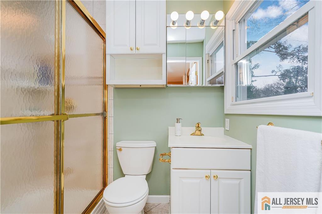 11 Agate Road East Brunswick, NJ 08816 - Photo 27 of 49