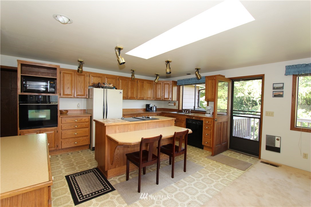 13229 Burn Road Arlington, WA 98223 - Photo 9 of 25 Gallery Image 9