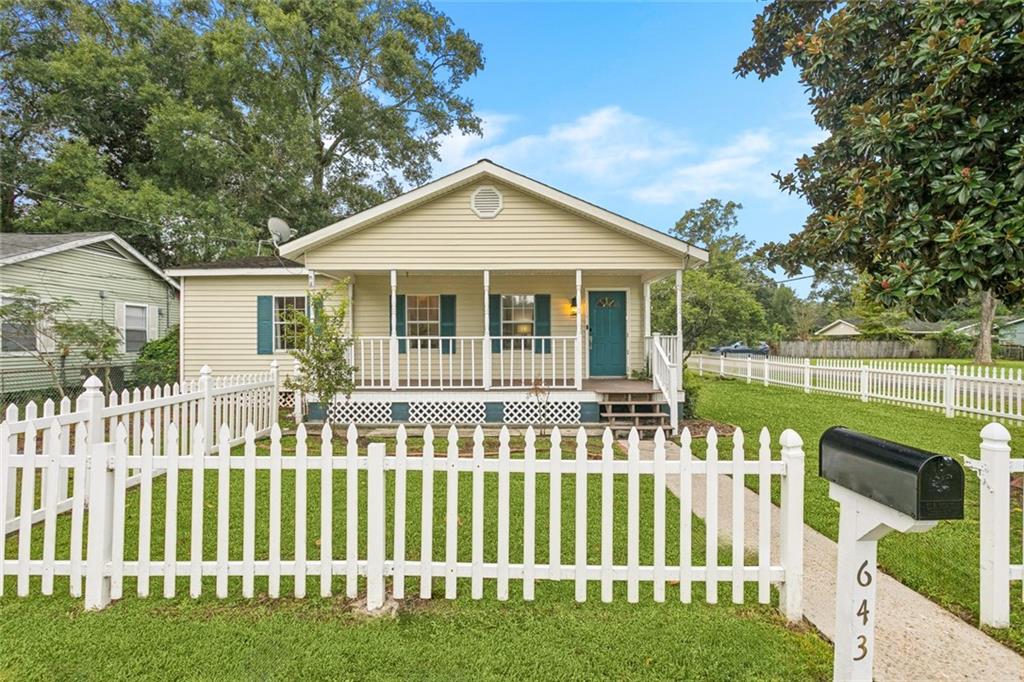 643 Citrus Street Slidell, LA 70460 - Photo 1 of 19