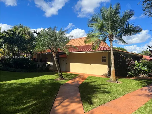 $2,200 | 13120 Southwest 92nd Avenue, Unit B120, Miami, FL 33176