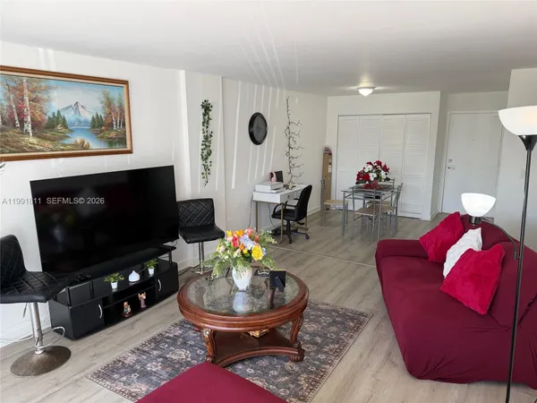 $2,200 | 13120 Southwest 92nd Avenue, Unit B120, Miami, FL 33176