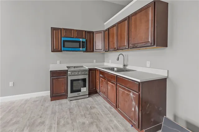 $2,000 | 387 Broad Street, Unit 3, Central Falls, RI 02863