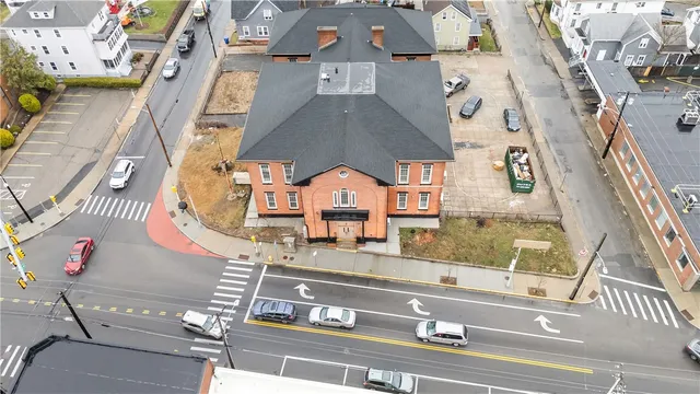 $2,000 | 387 Broad Street, Unit 3, Central Falls, RI 02863