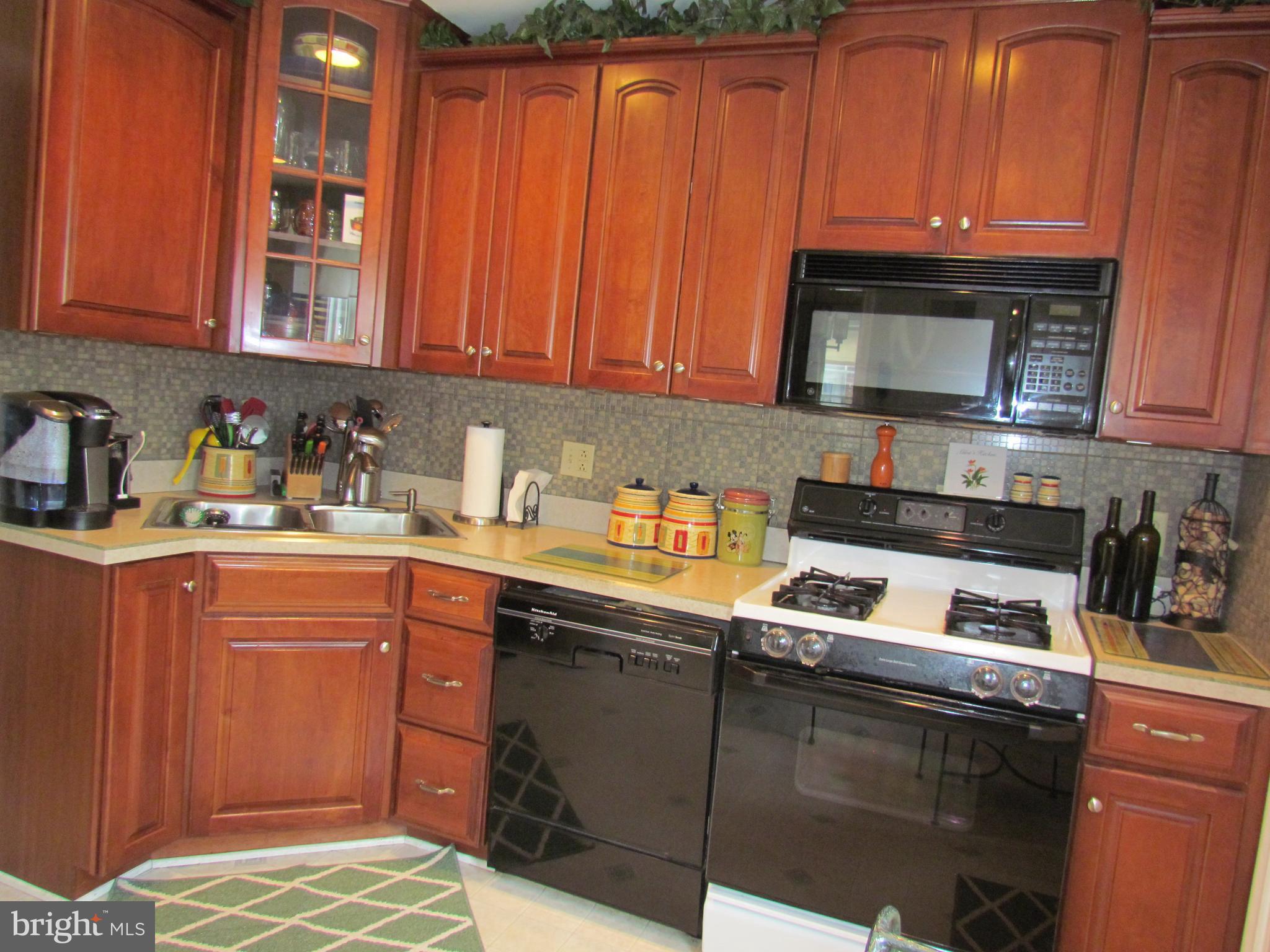 704 North Waverly Street Reading, PA 19607 - Photo 13 of 41 Gallery Image 13