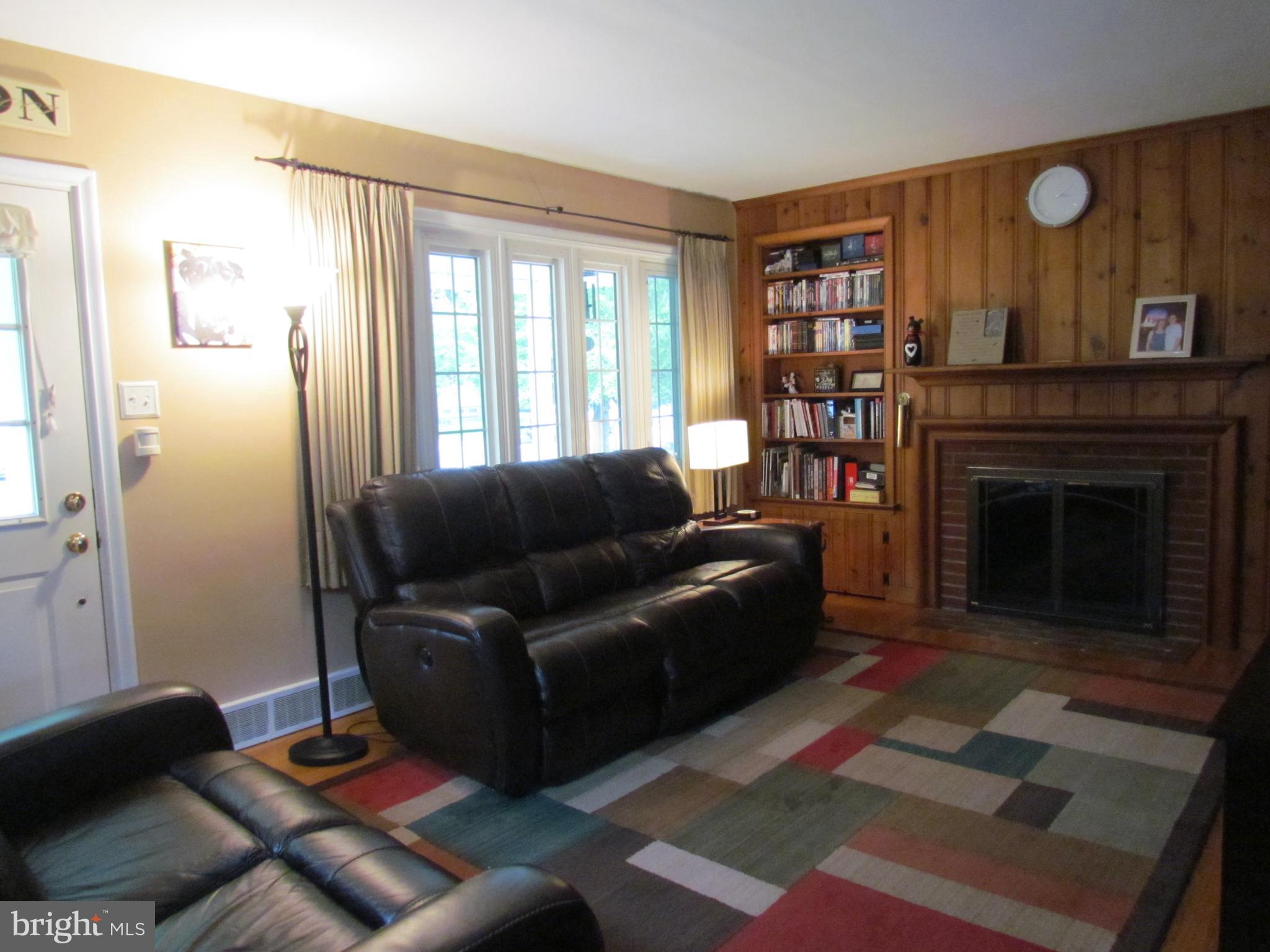 704 North Waverly Street Reading, PA 19607 - Photo 5 of 41 Gallery Image 5