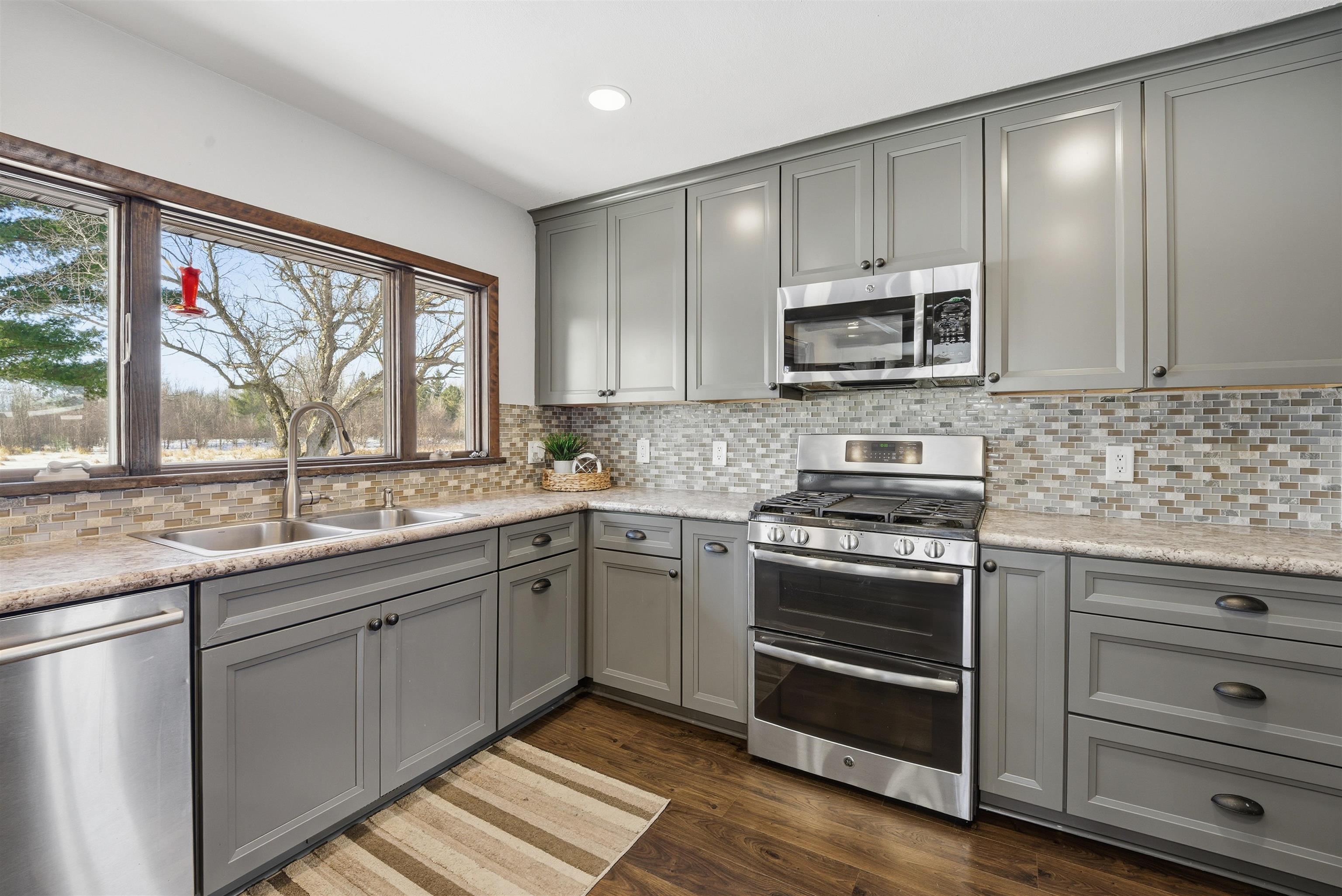 E5245 Haire Road Weyauwega, WI 54983 - Photo 12 of 41